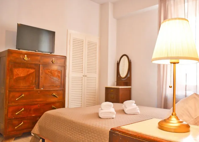 Mitropolis Old Town Apartment
